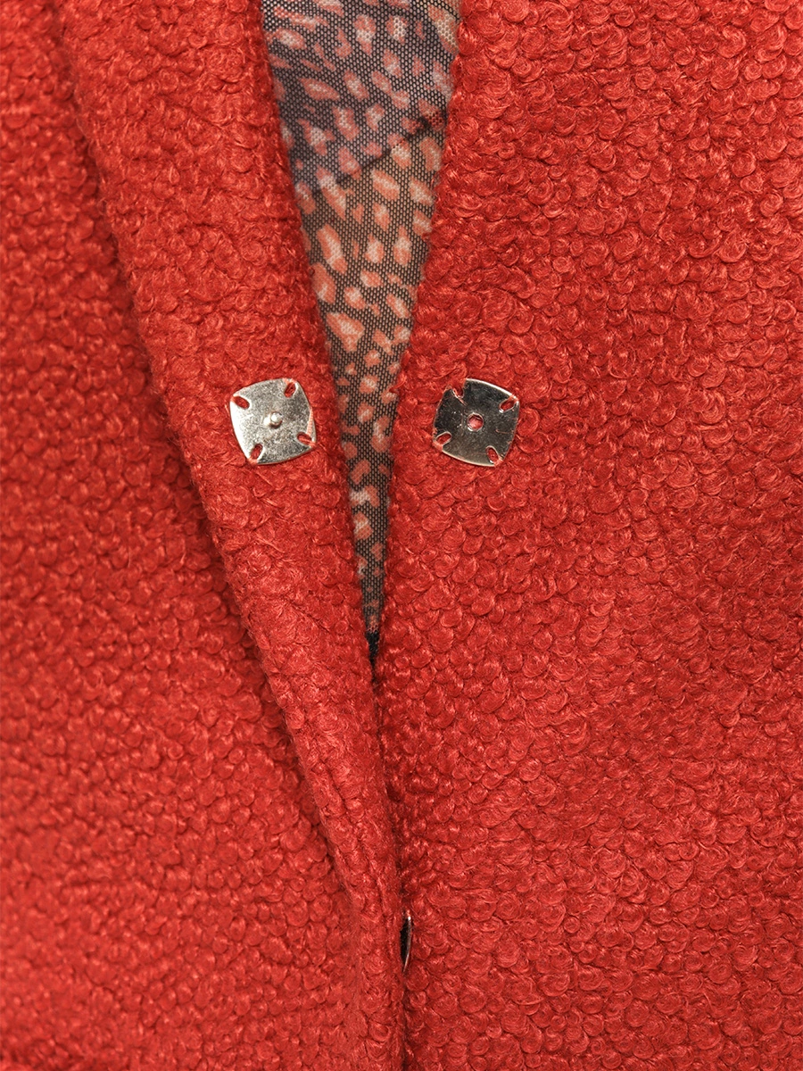 Плюшевое пальто на кнопках